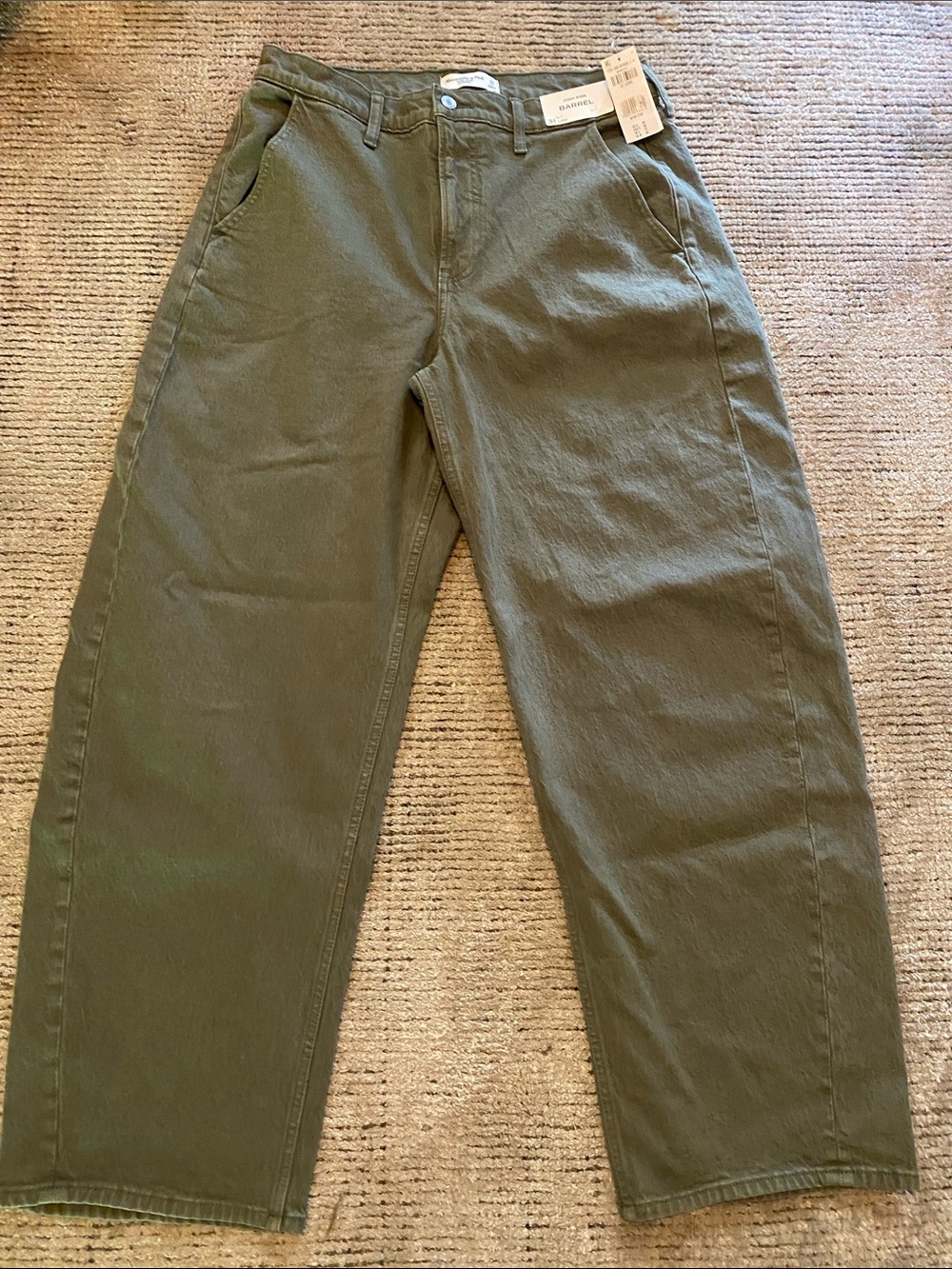 NWTs. Abercrombie and Fitch high rise barrel pants